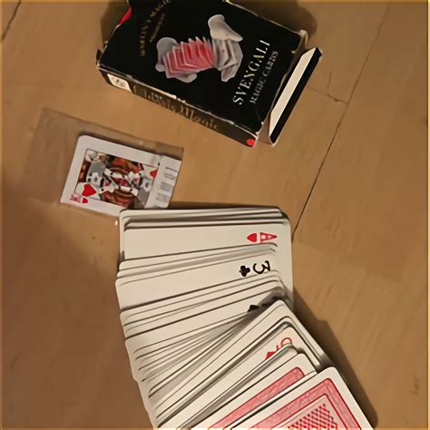 Auctioning off magical playing cards